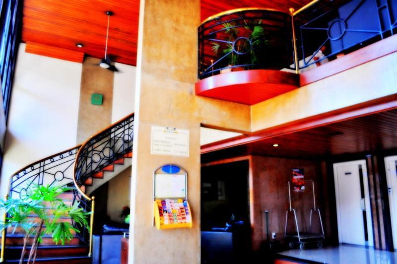 Cezanne Plaza Apart Hotel 坎皮纳斯 外观 照片